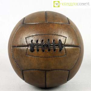 Pallone da calcio in cuoio (1)