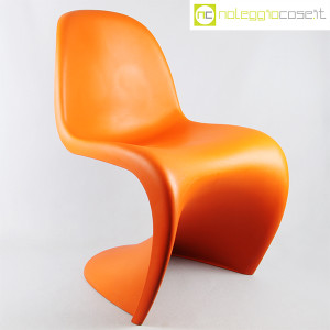 Vitra, sedia Panton Chair arancio, Verner Panton (1)