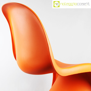 Vitra, sedia Panton Chair arancio, Verner Panton (6)