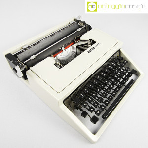 Olivetti, macchina da scrivere Dora, Ettore Sottsass (3)
