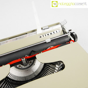 Olivetti, macchina da scrivere Lettera 22 grigio sabbia, Marcello Nizzoli (7)