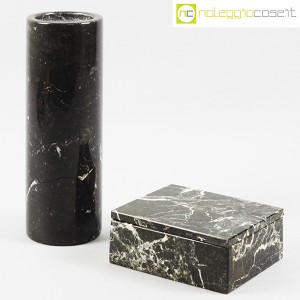Vaso e scatola in marmo nero (1)